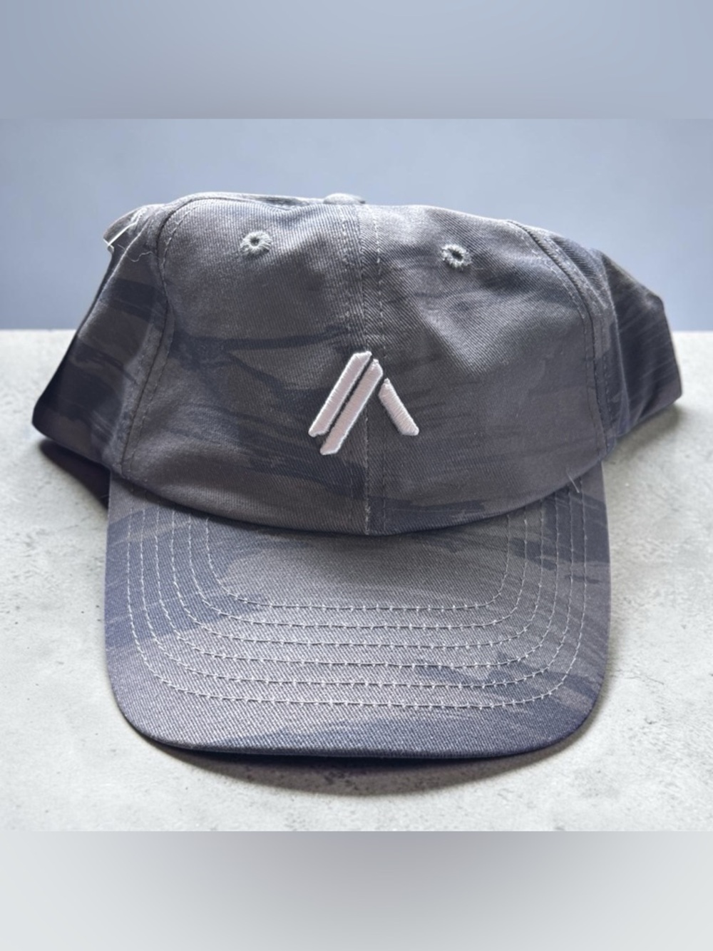 Alphalete Baseball Cap NWT Msrp $30